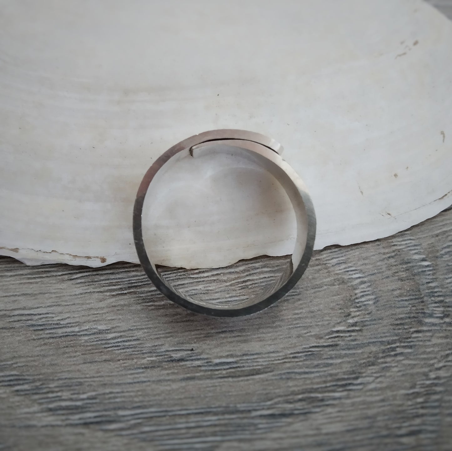Cuts n. 1 Ring and Band