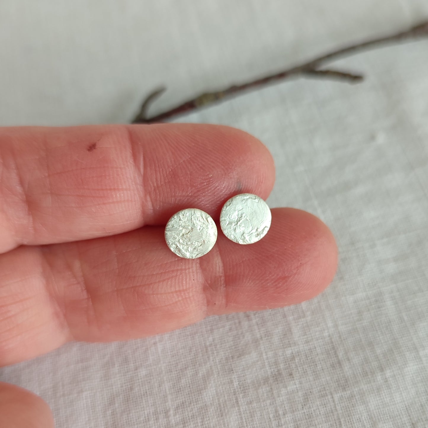 Orecchini tondi d'argento, piccoli, diametro mm.8