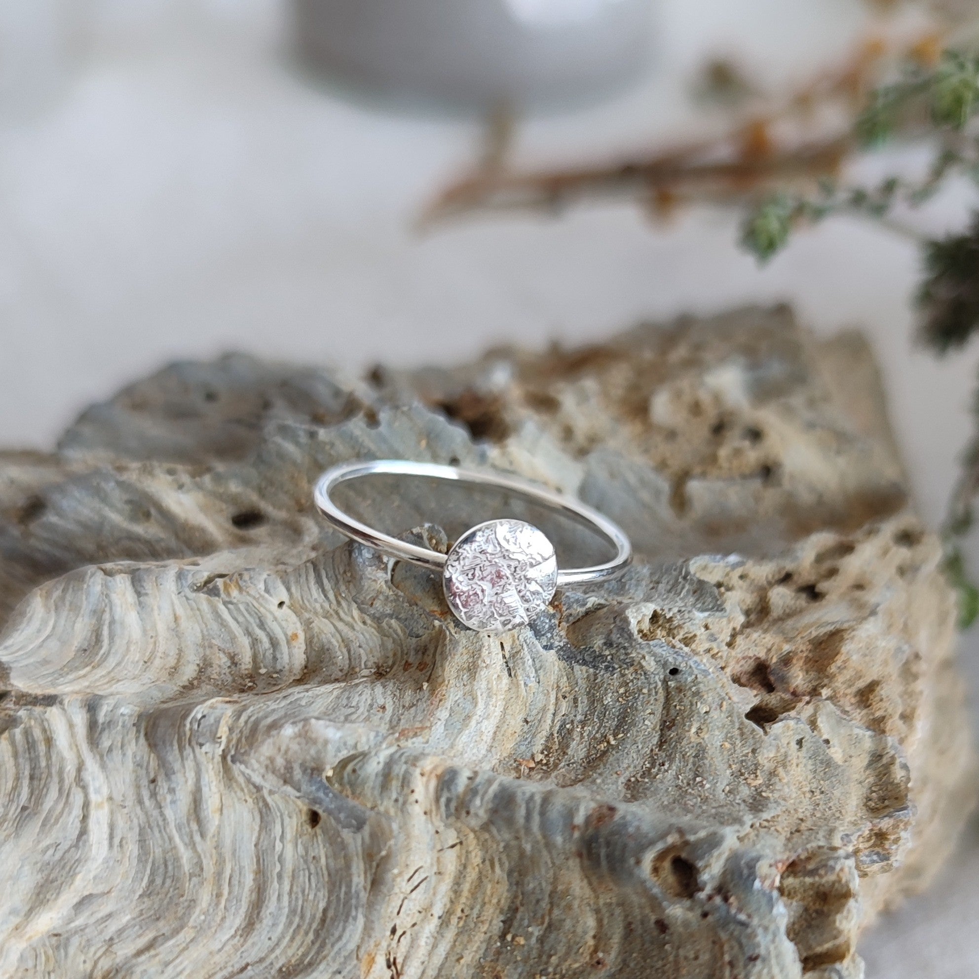 Rust Ring Oct Mini Rust Ring XS – JAD