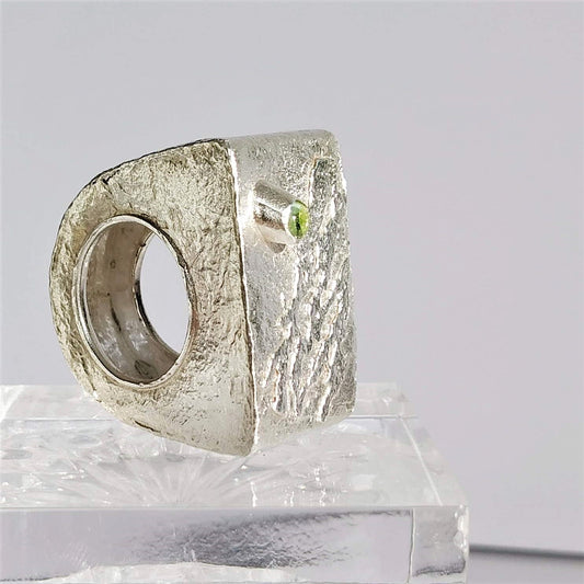 Anello con tormalina verde