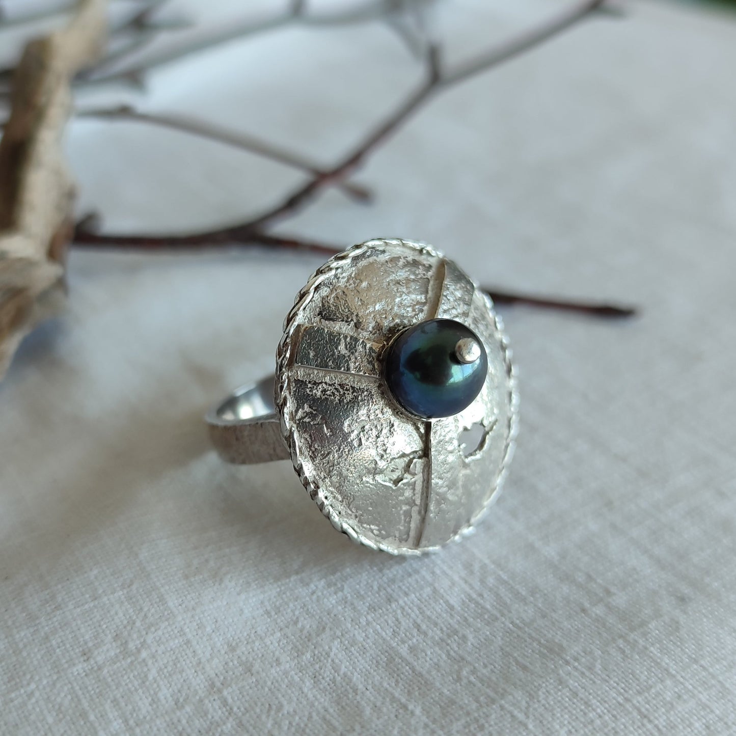 Signet silver ring with black pearl